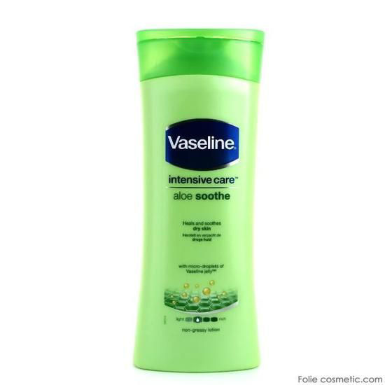 Image sur Vaseline - Lait hydratant corporel à l'Aloé Vera