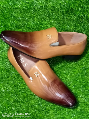 Agrandir l'image de Chaussure homme en cuir - Marron Image de Chaussure homme en cuir - Marron