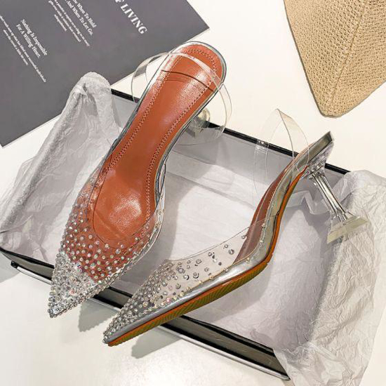 Image sur Chaussure à talon transparente