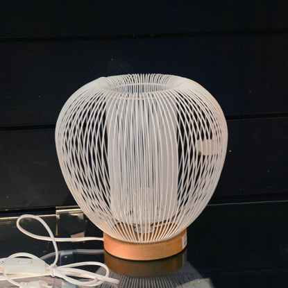 Image de LAMPE DE  TABLE 27X30CM CLR BLANC et clr noir1C/2 // ref 235048,  ref 235047