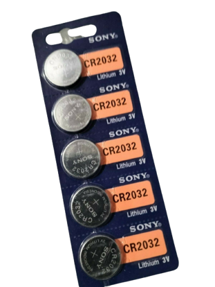 La pile bouton lithium CR2032 est utilisée dans un très grand nombre de télécommande de portail, dans les colliers de chien, pèse personne, horlogerie, éclairage.