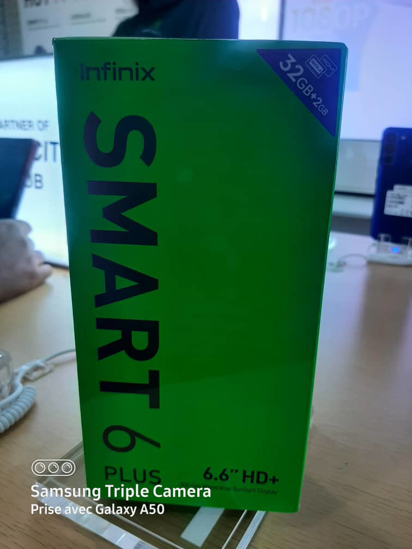 Image sur Infinix Smart 6 Plus - 4G - 6,6 Pouces - 2Go/32Go - 8MP/8MP - 5000 MAh - Bleu