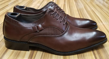Agrandir l'image de Chaussure Classe en Cuir marron Image de Chaussure Classe en Cuir marron