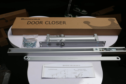 Application: convient aux portes et cadres intérieurs en bois, en métal creux et en aluminium.