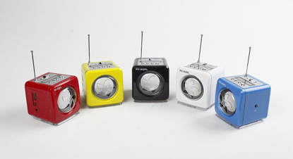 Agrandir l'image de Mini haut-parleur Radio FM numérique WS-908RL, récepteur FM Portable avec LCD, haut-parleur stéréo, Support carte Micro TF A2 Image de Mini haut-parleur Radio FM numérique WS-908RL, récepteur FM Portable avec LCD, haut-parleur stéréo, Support carte Micro TF A2