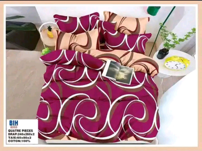 Agrandir l'image de 2 Drap 3 Places + 2 Taies D'Oreiller - Multicolore Image de 2 Drap 3 Places + 2 Taies D'Oreiller - Multicolore