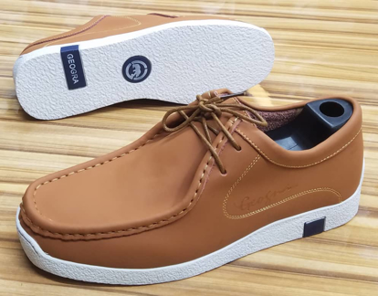 Agrandir l'image de CHAUSSURE BASSE WALABEES Image de CHAUSSURE BASSE WALABEES