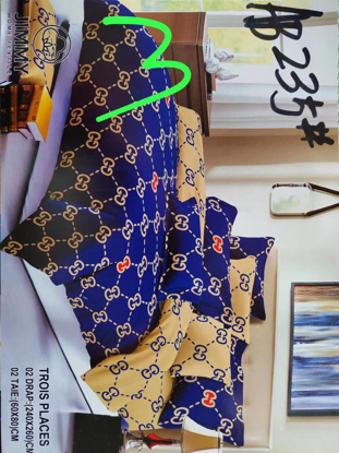 Agrandir l'image de 2 Drap 3 Places + 2 Taies D'Oreiller - Multicolore Image de 2 Drap 3 Places + 2 Taies D'Oreiller - Multicolore