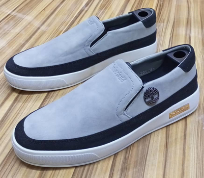 Agrandir l'image de CHAUSSURE BASSE V Image de CHAUSSURE BASSE V