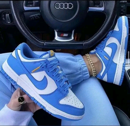 Image de CHAUSSURE BASSE AIR NIKE