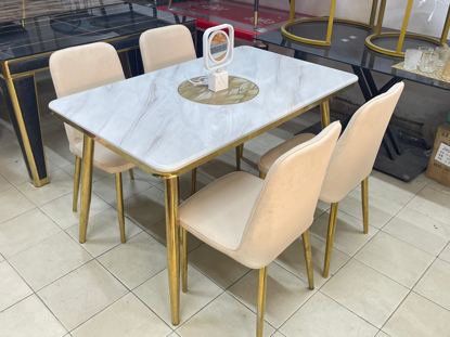Agrandir l'image de salle a manger 4 Places mabrer de blanc Image de salle a manger 4 Places mabrer de blanc