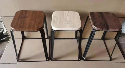 Agrandir l'image de Tabourets de Bar,maison et aautres ( Importer ) Image de Tabourets de Bar,maison et aautres ( Importer )