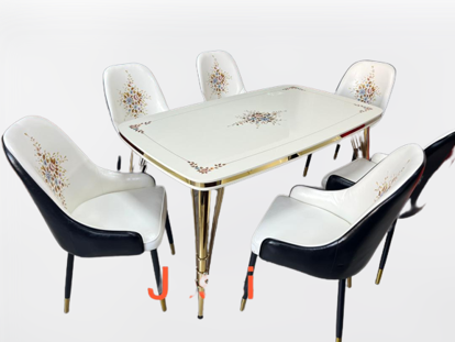 Agrandir l'image de salle a mange 6 places ( importer) , demontable et mabrer + 6 chaises en cuir noires et blanc,doré d'or sur chaque bordure Image de salle a mange 6 places ( importer) , demontable et mabrer + 6 chaises en cuir noires et blanc,doré d'or sur chaque bordure