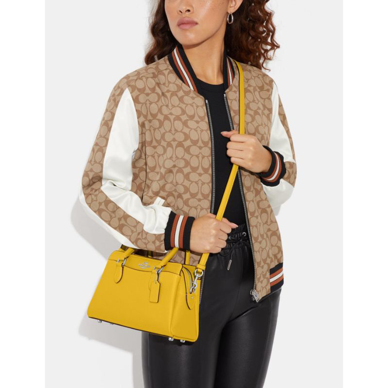 sac ?� main cuir orang?� sur iziway.cm