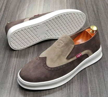 Agrandir l'image de CHAUSSURE BASSE LEVI'S Image de CHAUSSURE BASSE LEVI'S