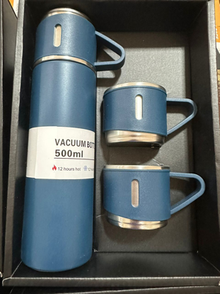 Agrandir l'image de Thermos en acier inoxydable 500ml Image de Thermos en acier inoxydable 500ml