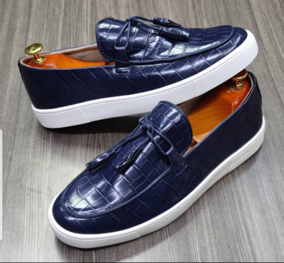 Agrandir l'image de CHAUSSURE BASSE LOUBOUTIN Image de CHAUSSURE BASSE LOUBOUTIN