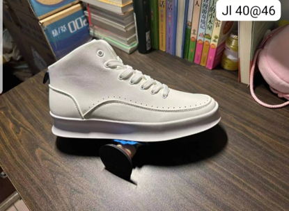 Agrandir l'image de CHAUSSURE BASSE CLASS Image de CHAUSSURE BASSE CLASS