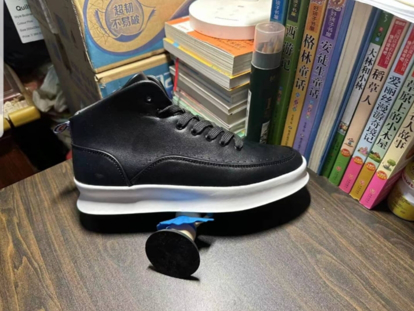 Agrandir l'image de CHAUSSURE BASSE CLASS Image de CHAUSSURE BASSE CLASS