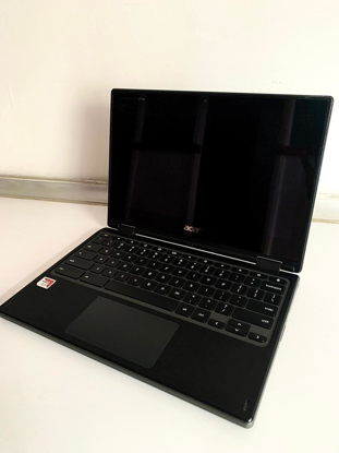 Agrandir l'image de Laptop Acer Chromebook Tactile - 32Go SSD / 4Go RAM - 11,6 pouces - 4 200 mAh 03 mois garantis Image de Laptop Acer Chromebook Tactile - 32Go SSD / 4Go RAM - 11,6 pouces - 4 200 mAh 03 mois garantis