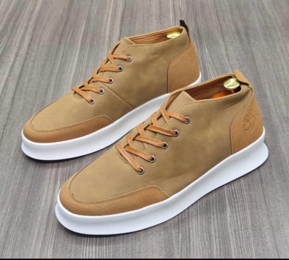 Agrandir l'image de Tennis montante semi cuir , Kaki, Produit générique Image de Tennis montante semi cuir , Kaki, Produit générique