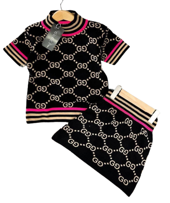 Agrandir l'image de Ensemble Jupette et haut pour fille coton lourd et polyester de 2-6ans Image de Ensemble Jupette et haut pour fille coton lourd et polyester de 2-6ans