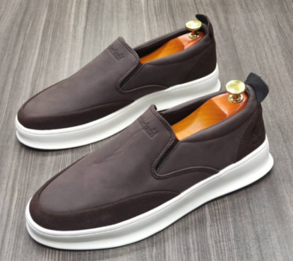 Agrandir l'image de Chaussures Vans Timberland en cuir , produit générique Image de Chaussures Vans Timberland en cuir , produit générique