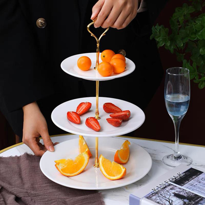 Agrandir l'image de Présentoir 3 niveaux  pour desserts et apéritifs Image de Présentoir 3 niveaux  pour desserts et apéritifs