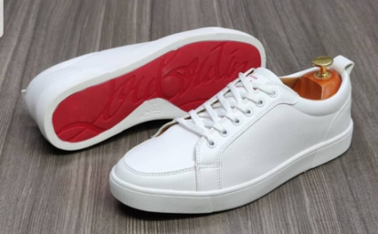 Agrandir l'image de CHAUSSURE BASSE LV Image de CHAUSSURE BASSE LV