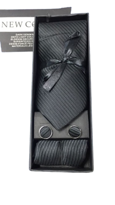 Agrandir l'image de Coffret Cravate + pochette+ manchette en laine et satin de très bonne qualité Image de Coffret Cravate + pochette+ manchette en laine et satin de très bonne qualité