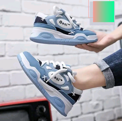 Agrandir l'image de CHAUSSURE BASSE TM Image de CHAUSSURE BASSE TM