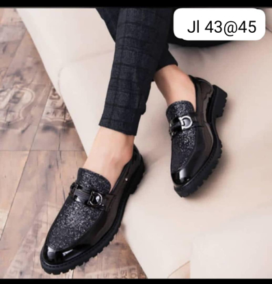 Agrandir l'image de CHAUSSURE MR Image de CHAUSSURE MR