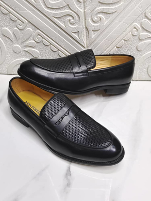 Agrandir l'image de CHAUSSURE MR Image de CHAUSSURE MR