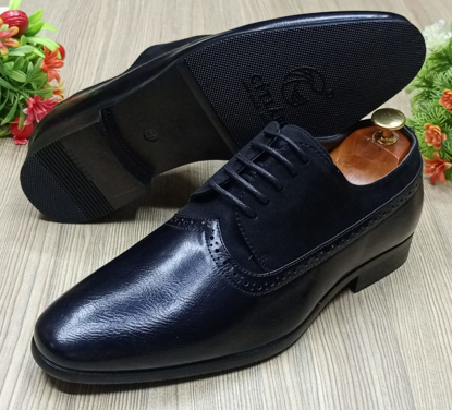 Agrandir l'image de CHAUSSURE MR Image de CHAUSSURE MR