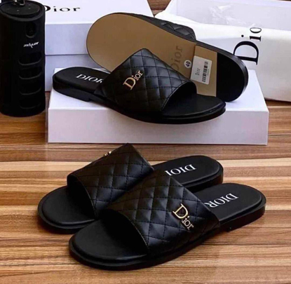 Image de Babouche en Cuir Homme DIOR, Produit générique