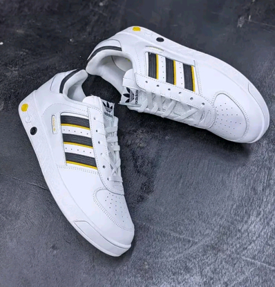 Agrandir l'image de CHAUSSURE ALL STAR Image de CHAUSSURE ALL STAR