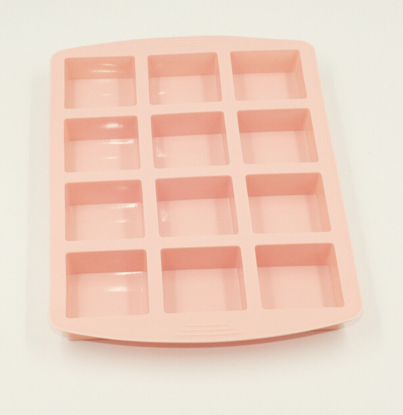 Image de Moule à savon  de 150G 12 CAVITES - savonnerie