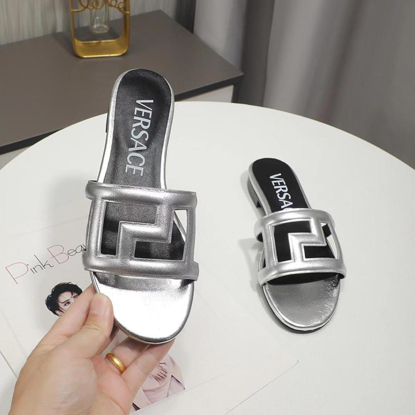 Image de Babouche en cuir pour femme en cuir, VERSACE, Produit générique