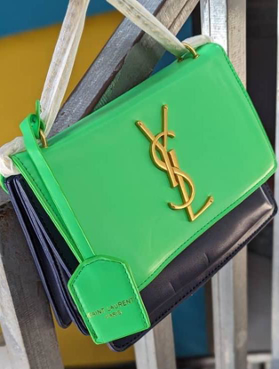 Agrandir l'image de Sac à main bandoulière YVES SAINT LAURENT pour femme en cuir ,  Produit générique Image de Sac à main bandoulière YVES SAINT LAURENT pour femme en cuir ,  Produit générique
