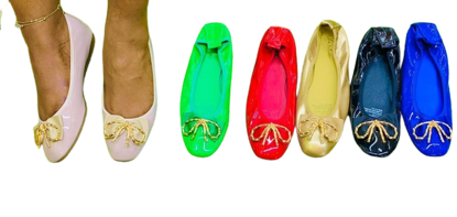 Agrandir l'image de Ballerine en cuir avec élastique avec noeud papillon doré, bout rond, produit générique Image de Ballerine en cuir avec élastique avec noeud papillon doré, bout rond, produit générique