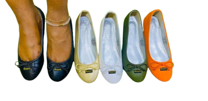 Agrandir l'image de Ballerine en cuir  avec noeud papillon, bout rond, produit générique Image de Ballerine en cuir  avec noeud papillon, bout rond, produit générique