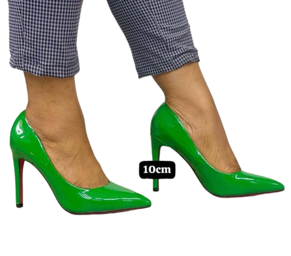 Image de Escarpins en cuir brillant bout pointu, semelle rouge, talons 10 cm