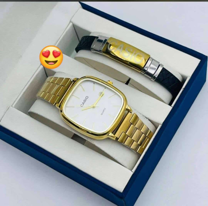 Image de Montre en Acier inoxydable dans sa boîte avec bracelet, Casio, Produit générique