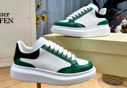 Agrandir l'image de CHAUSSURE BASSE MCQ Image de CHAUSSURE BASSE MCQ