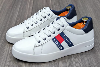Agrandir l'image de CHAUSSURE BASSE T-H Image de CHAUSSURE BASSE T-H
