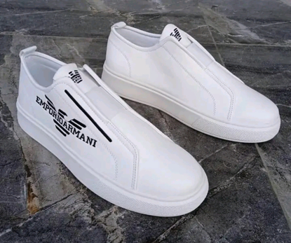Agrandir l'image de CHAUSSURE BASSE VANS Image de CHAUSSURE BASSE VANS