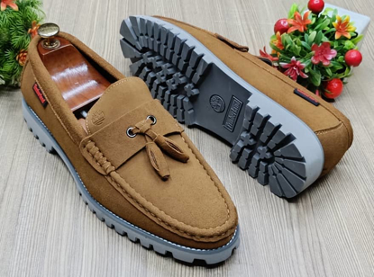 Agrandir l'image de CHAUSSURE BASSE HOMME CHIC Image de CHAUSSURE BASSE HOMME CHIC