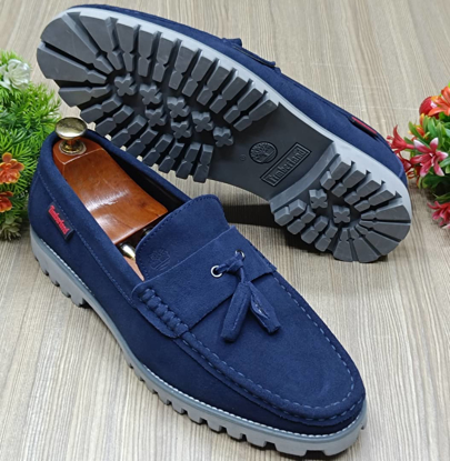Agrandir l'image de CHAUSSURE BASSE HOMME CHIC Image de CHAUSSURE BASSE HOMME CHIC