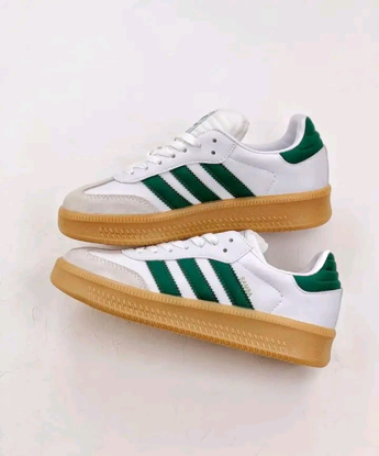 Agrandir l'image de CHAUSSURE BASSE SAMBA Image de CHAUSSURE BASSE SAMBA