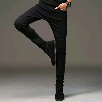 Agrandir l'image de PANTALON JEAN STRECH Image de PANTALON JEAN STRECH